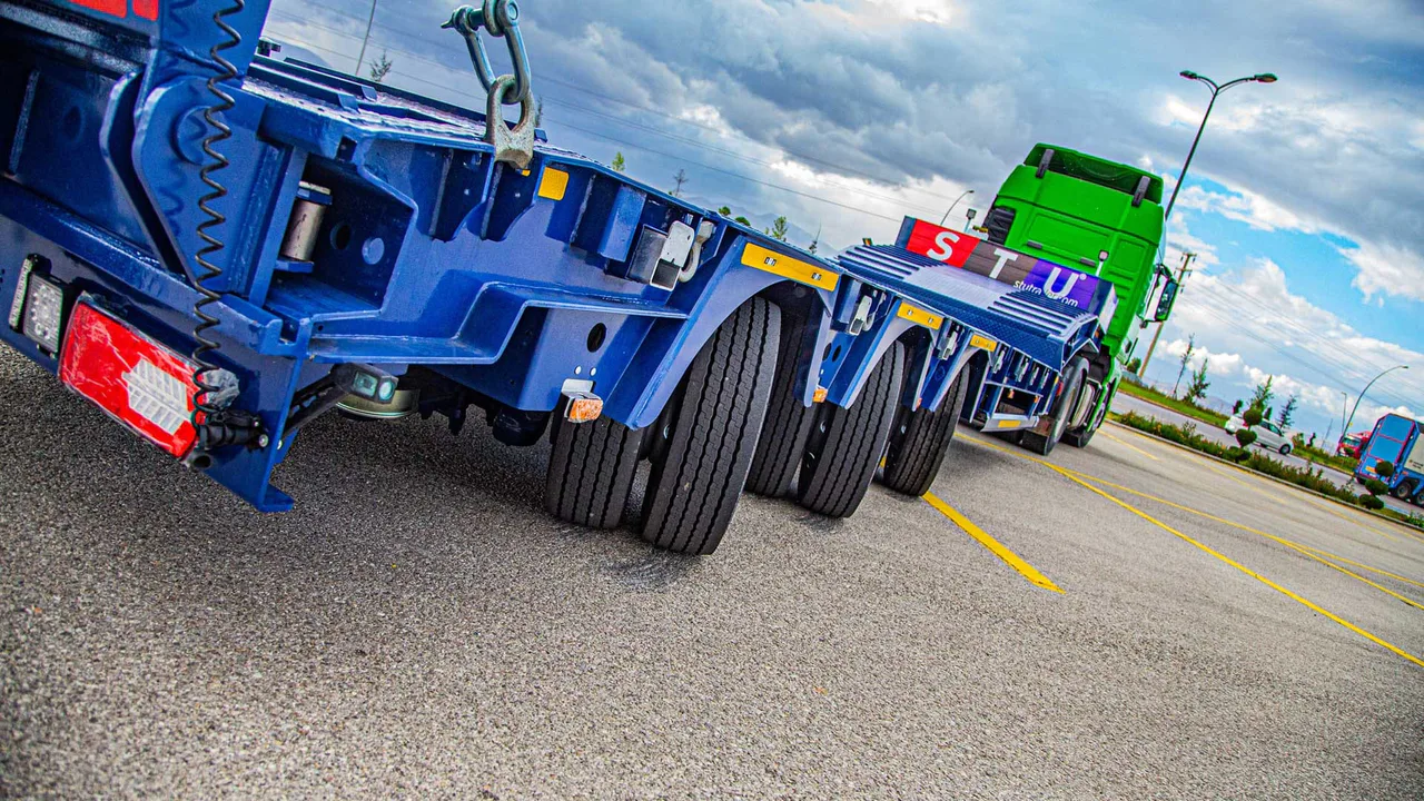 Rozsunięta platforma — STU Trailers
