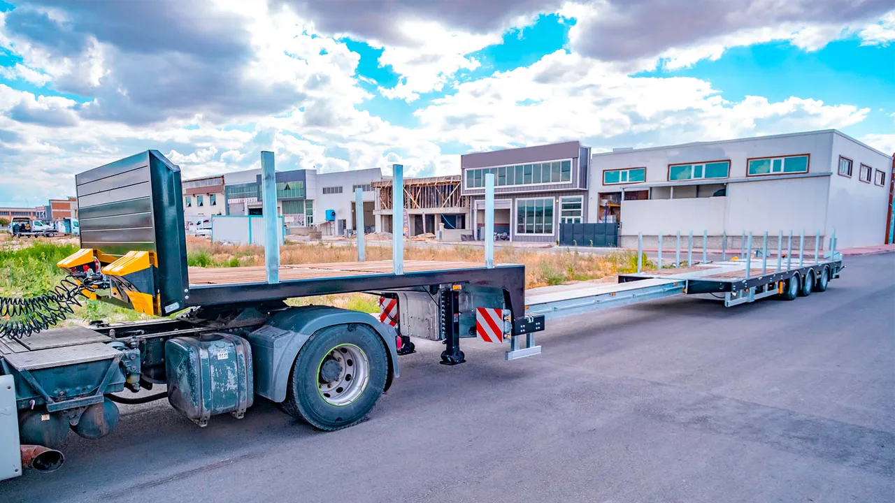 3 Axle Extendable Lowbed Trailer — STU Trailers